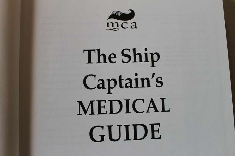 THE SHIP CAPTAIN'S MEDICAL GUIDE 22ND EDITION  by Maritime and Coastguard Agency 1999