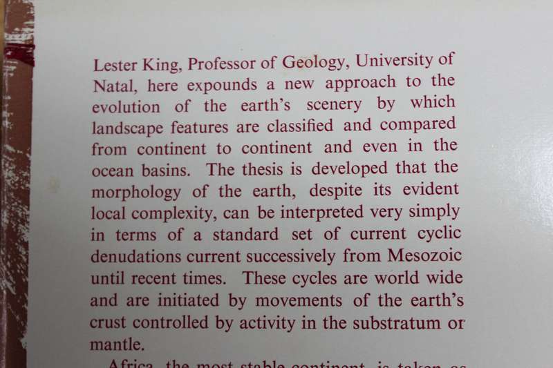 MORPHOLOGY OF THE EARTH  by Lester King