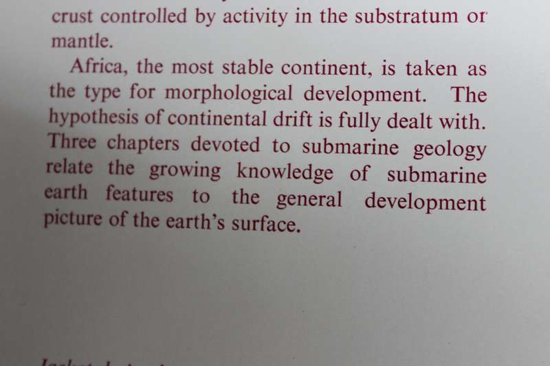 MORPHOLOGY OF THE EARTH  by Lester King