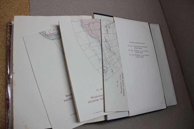 MORPHOLOGY OF THE EARTH  by Lester King