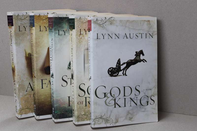 THE CHRONICLES OF THE KINGS SERIES  by Lynn Austin  (Biblical Fiction)  (5 Paperbacks)