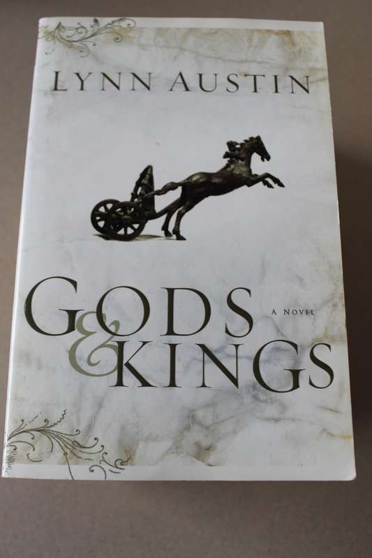 THE CHRONICLES OF THE KINGS SERIES  by Lynn Austin  (Biblical Fiction)  (5 Paperbacks)