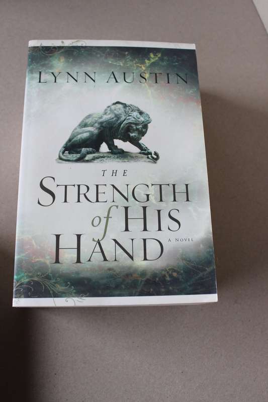 THE CHRONICLES OF THE KINGS SERIES  by Lynn Austin  (Biblical Fiction)  (5 Paperbacks)