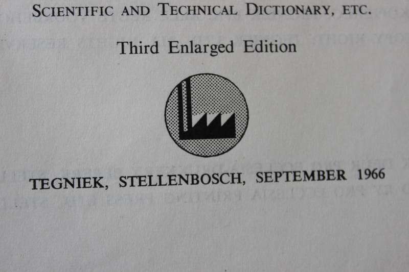 STAMREGISTER VAN DIE SUID-AFRIKAANSE VOLK/FAMILY REGISTER OF THE SOUTH AFRICAN NATION  Dr Malherbe