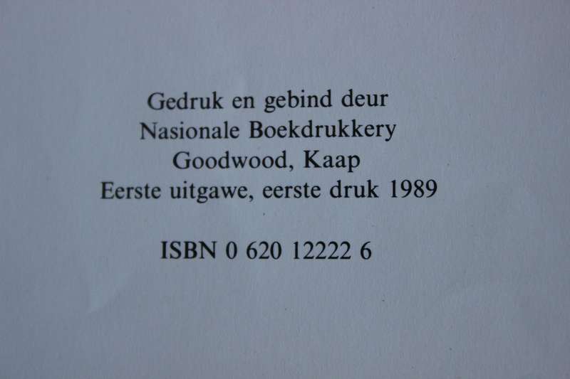 ONS VOLKSPELE-ERFENIS  Uitgegee deur die Afrikaanse Volksang- en Volkspelebeweging