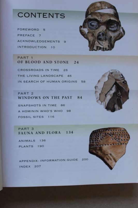 OFFICIAL FIELD GUIDE TO THE CRADLE OF HUMANKIND  by Brett Hilton-Barber & Dr. Lee R. Berger