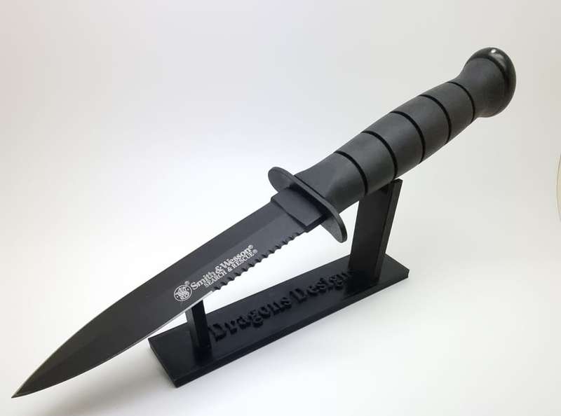 Smith & Wesson R1 Search & Resque Dagger with Custom Engraving