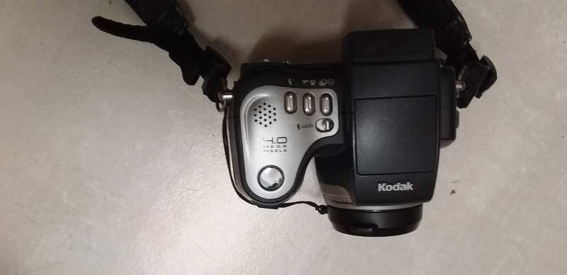 KODAK EASY SHARE DX6490 IN GOOD CONDITION