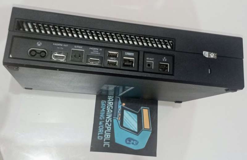 Xbox One (Model 1540)