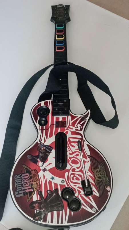 Red Octane Les Paul Aerosmith Wireless Guitar Controller: Hero Aerosmith [Xbox360]
