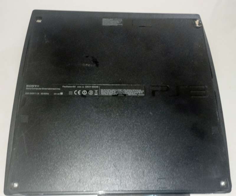 PlayStation 3 Slim (CECH-2504B)