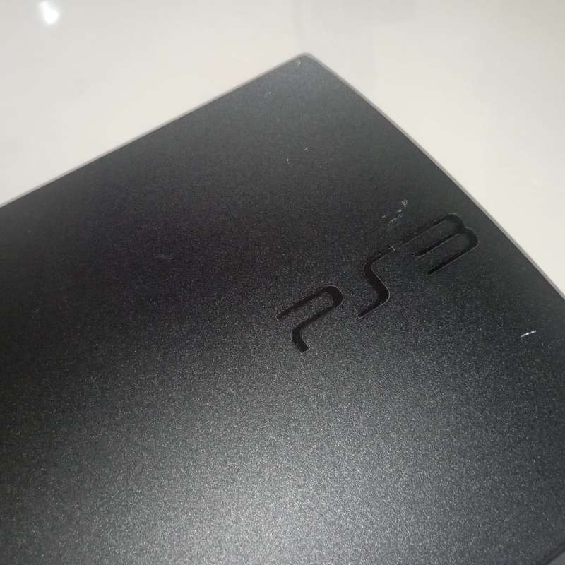 PlayStation 3 Slim (CECH-2504B)