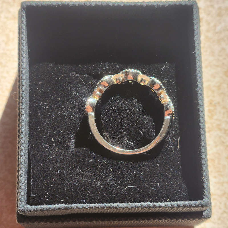 White Gold and Amethyst Ring