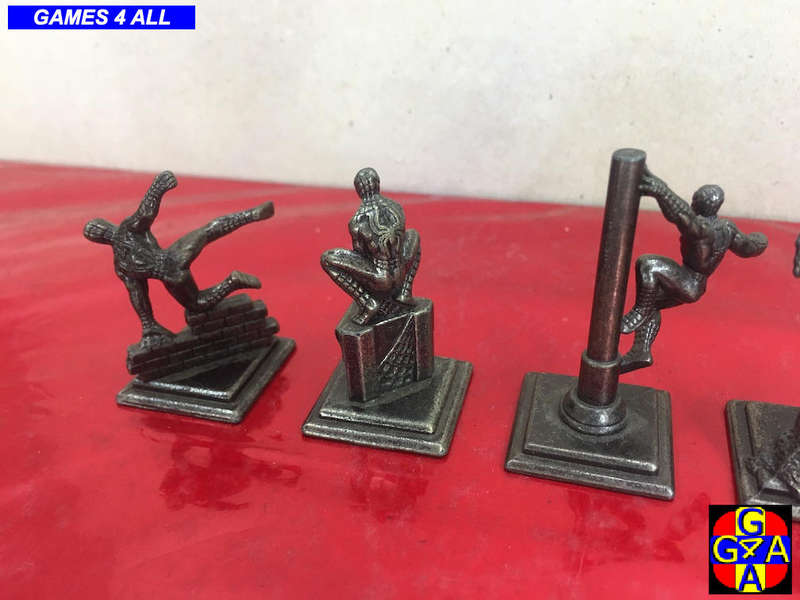 6 Metal Superhero Figurines