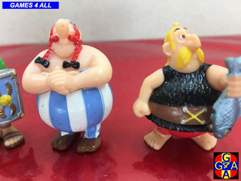 5 Asterix  & Oblix figurines