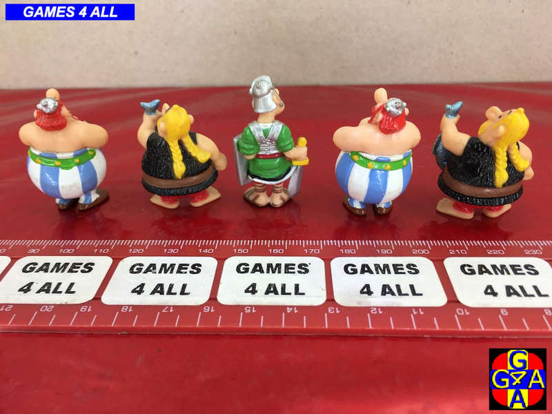 5 Asterix  & Oblix figurines