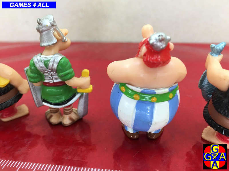 5 Asterix  & Oblix figurines