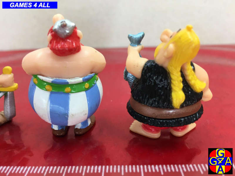 5 Asterix  & Oblix figurines