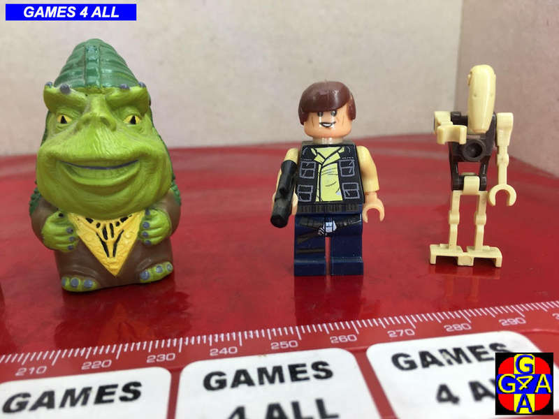 9 Mixed Star Wars Figurines