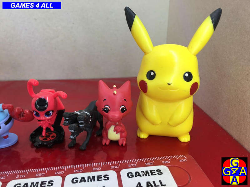 2 Pikachu + 8 Others - MUST SEE!!!