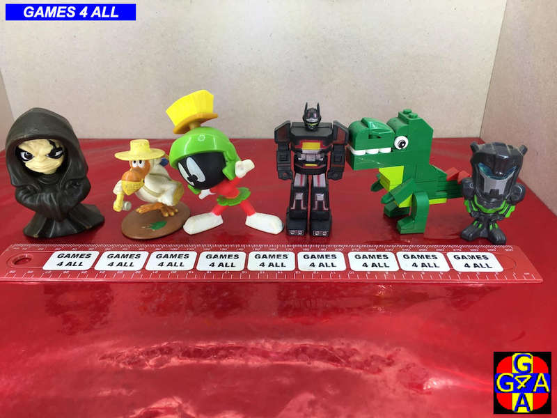 6 Random Figurines