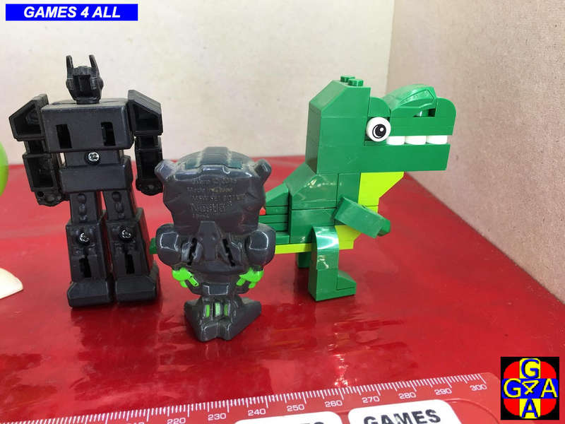 6 Random Figurines