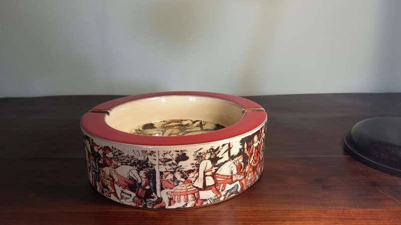 ASHTRAY LARGE MAGNIFICENT AND HEAVY - Vintage Porcelain Hand Made In Florentine Italy