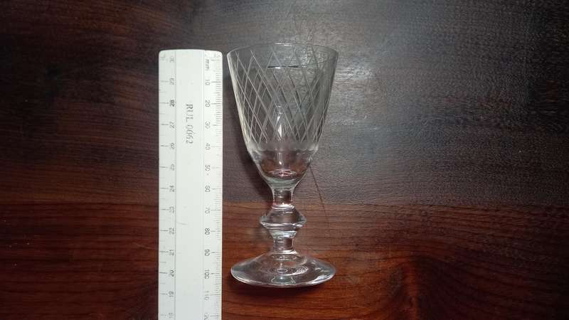 5 X VINTAGE SHERRY GLASSES  - FINE CRYSTAL CUT GLASS