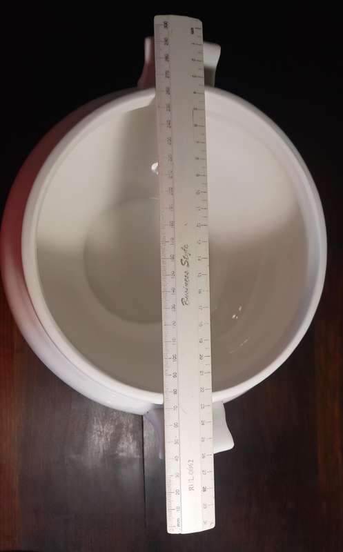 SOUP TUREEN MAXWELL WILLIAMS