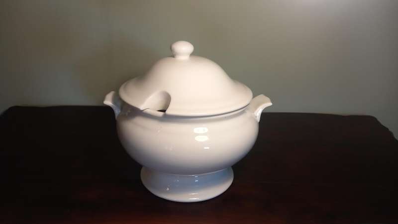 SOUP TUREEN MAXWELL WILLIAMS