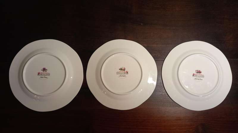 3 X DECORATIVE SMALL PLATES MAXWELL WILLIAMS