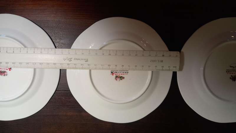 3 X DECORATIVE SMALL PLATES MAXWELL WILLIAMS