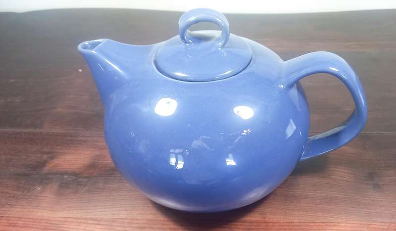 BLUE TEA POT