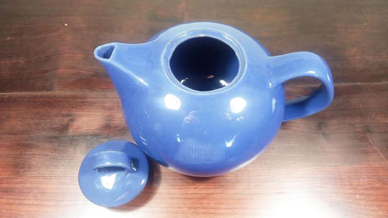 BLUE TEA POT