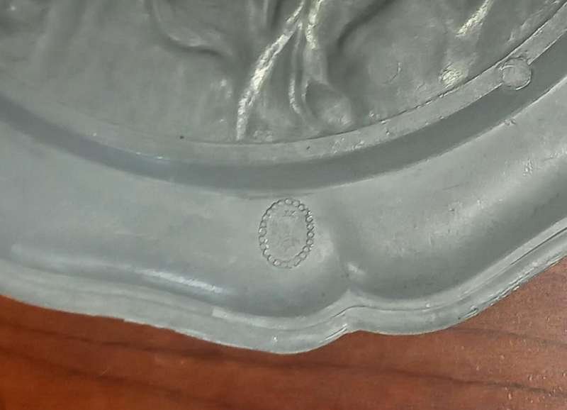 2 X VINTAGE GERMAN/DUCH PEWTER PLATE BEAUTIFUL 3D RAISED IMAGE.