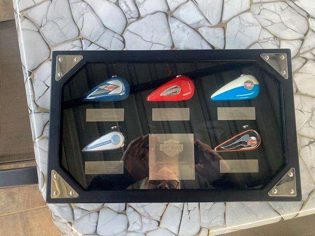 HARLEY DAVIDSON MEMORABILIA