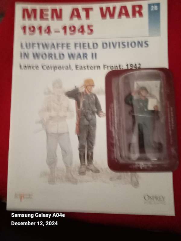 MEN AT WAR ( Del prado collection ) x42 Hand Painted toy soldiers