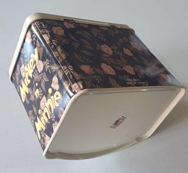 Mickey and Minnie mouse savings tin as per photos