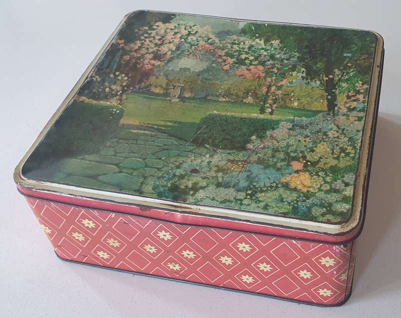 Vintage Biscuits tin as per photos