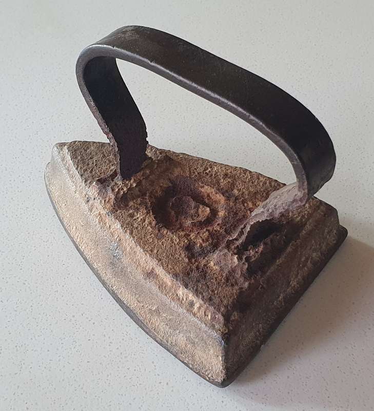 Vintage cast iron, coal stove clothing Sad Iron as per photo