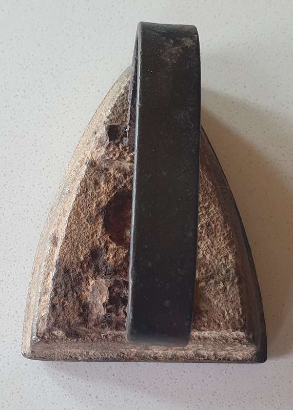 Vintage cast iron, coal stove clothing Sad Iron as per photo