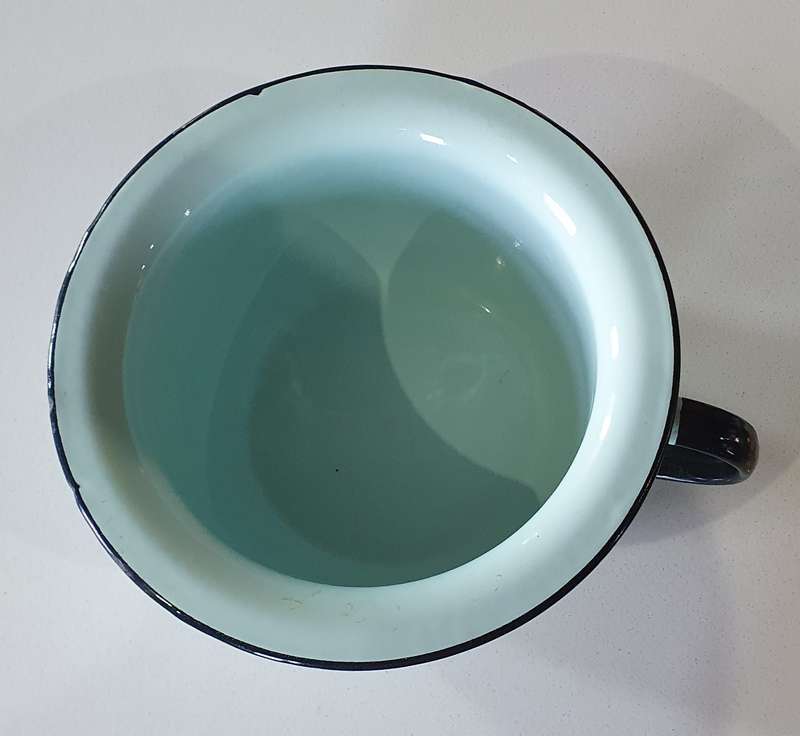 Vintage enamel bedpan (Koos) as per photos
