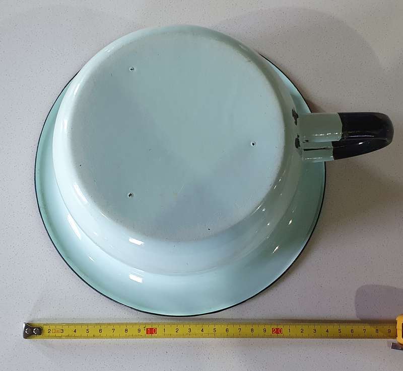 Vintage enamel bedpan (Koos) as per photos