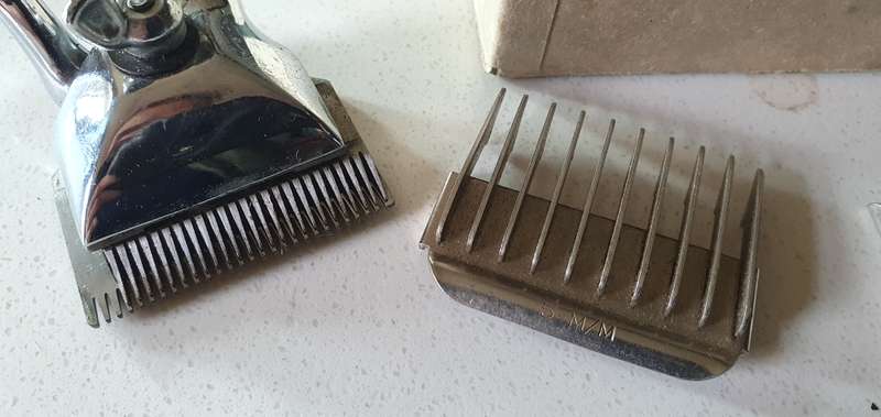 Vintage OSTER hair clipper as per photos
