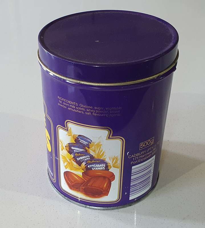Cadbury's chocolate eclairstin as per photos