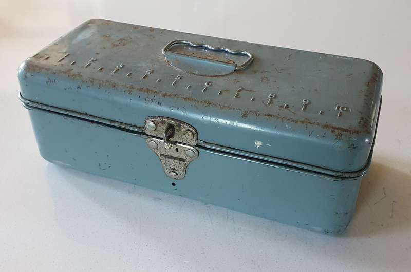 Vintage toolbox as per photos