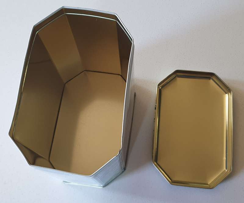 Tea tin as per photos
