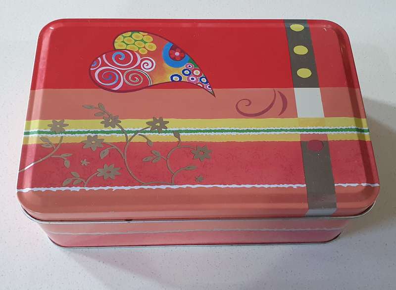 Heart image tin as per photos