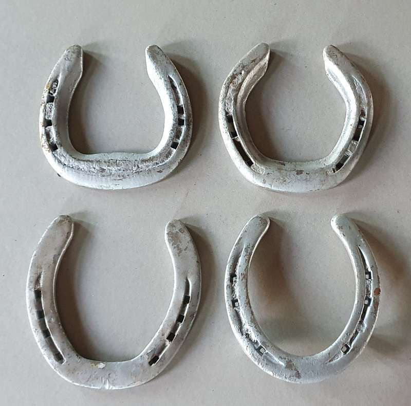 4x Steel Horseshoes as per photo