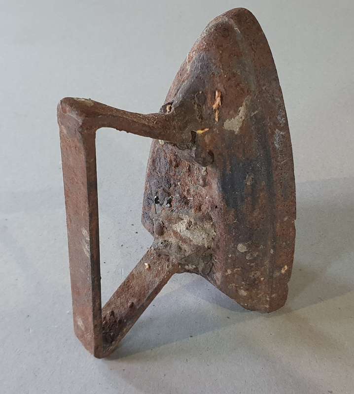 Vintage rusted cast iron, coal stove clothing Sad Iron (for door stop) as per photo